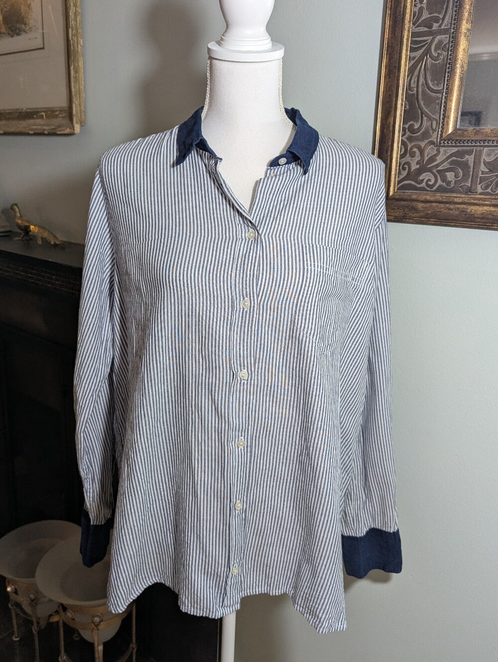 J.Crew Jeans Womens 14 Classic Fit Mixed Denim Stripe ButtonUp Shirt Cotton
